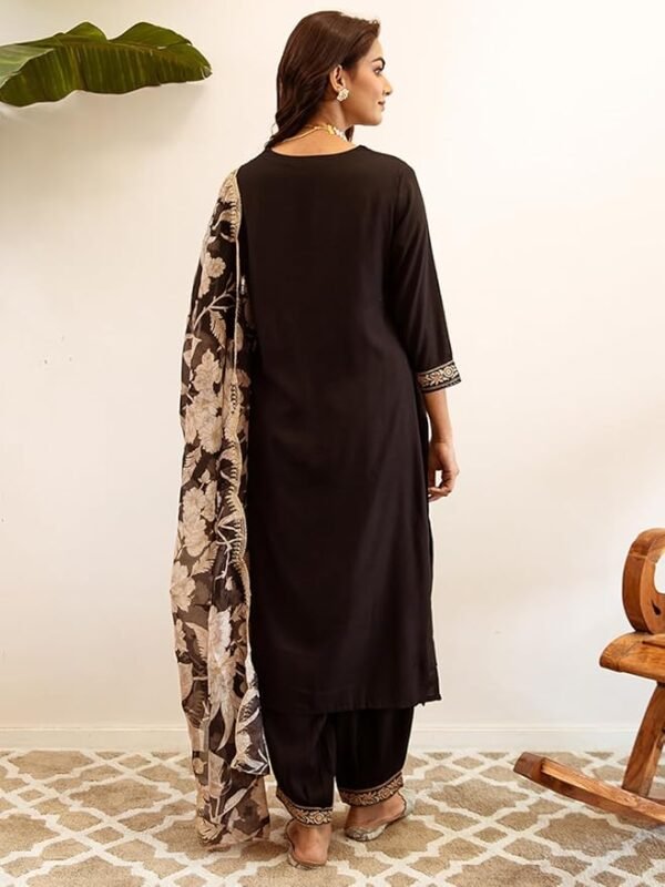 Women's Rayon Embroidered Straight Kurta - Image 4