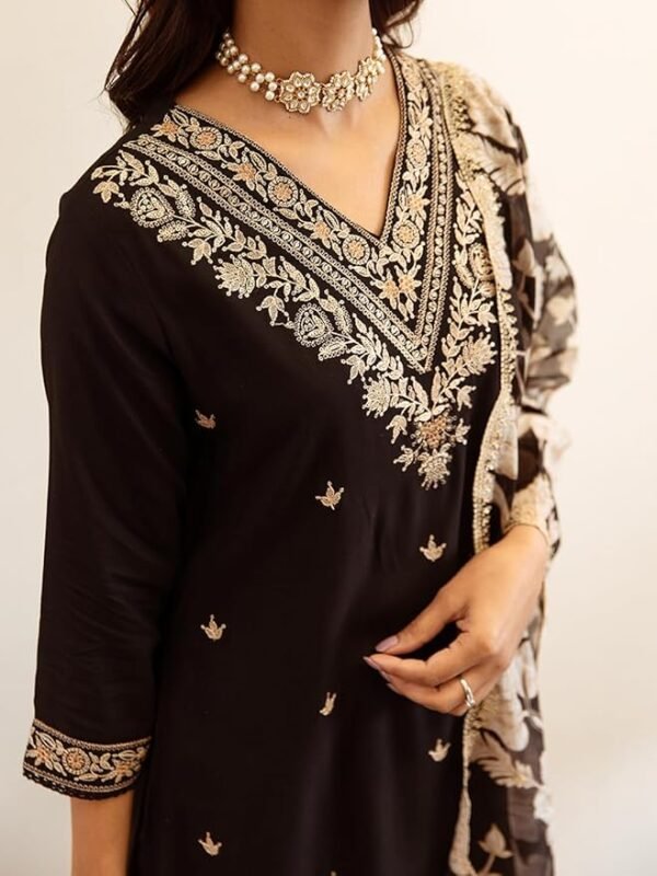 Women's Rayon Embroidered Straight Kurta - Image 2